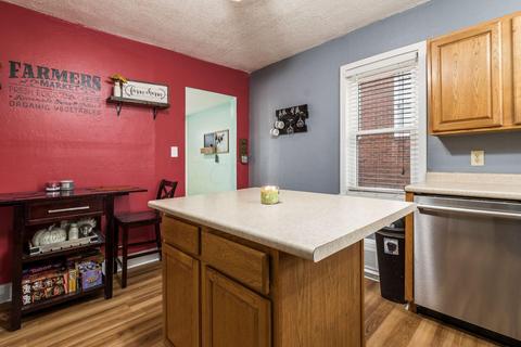 709 W Main St, Hebron, OH 43025 photo 14