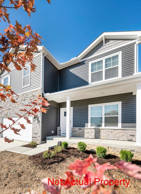 4325 Holstein Dr, Obetz, OH 43207 photo 2