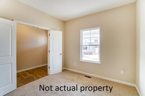 4297 Holstein Dr, Obetz, OH 43207 photo 4