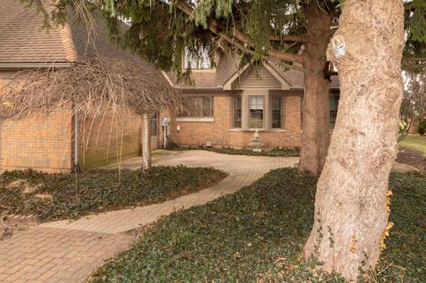 488 Parnell Pl E, Springfield, OH 45503 photo 2
