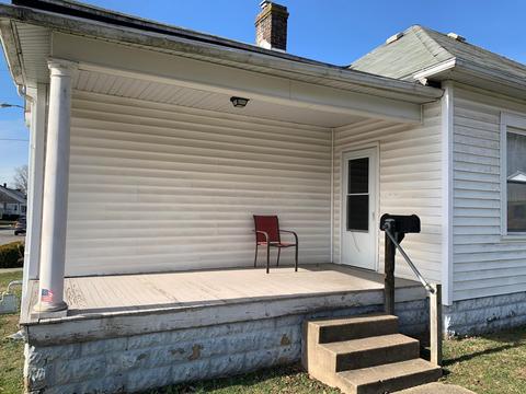 1078 3rd St, Logan, OH 43138 photo 3