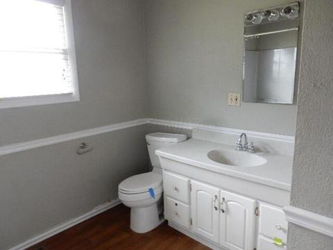 92 E 6th St, Fredericktown, OH 43019 photo 10
