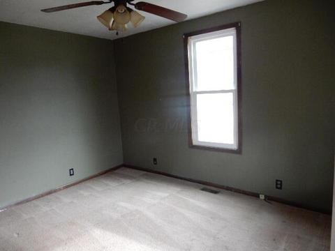 92 E 6th St, Fredericktown, OH 43019 photo 7
