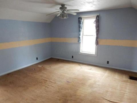92 E 6th St, Fredericktown, OH 43019 photo 8