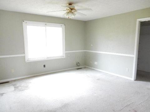92 E 6th St, Fredericktown, OH 43019 photo 5