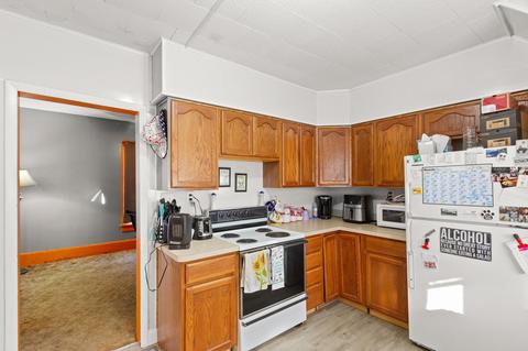 622 Spangler St, Willard, OH 44890 photo 4