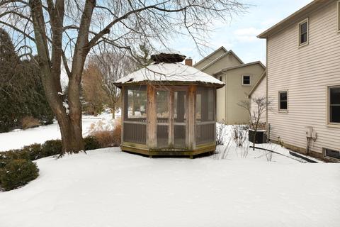 5407 Roscommon Rd, Dublin, OH 43017 photo 3