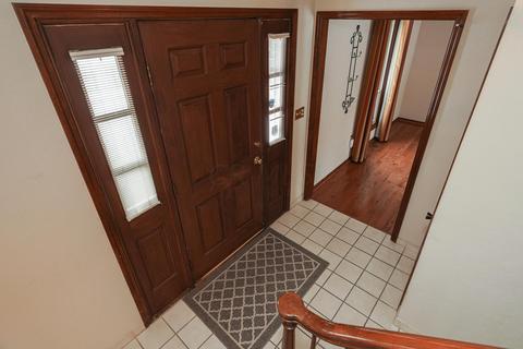 5407 Roscommon Rd, Dublin, OH 43017 photo 6