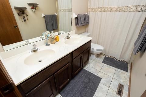 2136 Sutter Pkwy, Dublin, OH 43016 photo 33