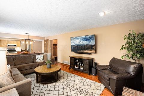 2136 Sutter Pkwy, Dublin, OH 43016 photo 13