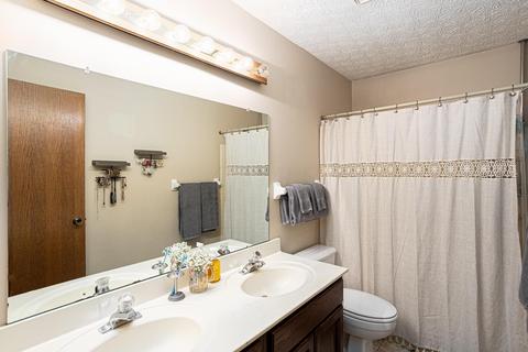2136 Sutter Pkwy, Dublin, OH 43016 photo 32
