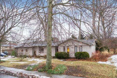 290 Cottswold Dr, Delaware, OH 43015 photo 2