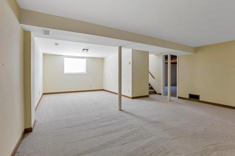 1921 Woodcrest Rd, Columbus, OH 43232 photo 32