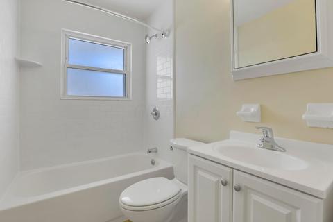 1921 Woodcrest Rd, Columbus, OH 43232 photo 21