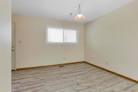 1921 Woodcrest Rd, Columbus, OH 43232 photo 11