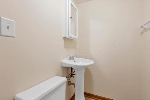 1921 Woodcrest Rd, Columbus, OH 43232 photo 30