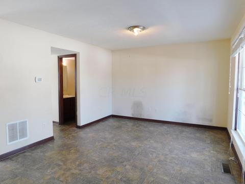 111 Brenden Loop, Delaware, OH 43015 photo 4