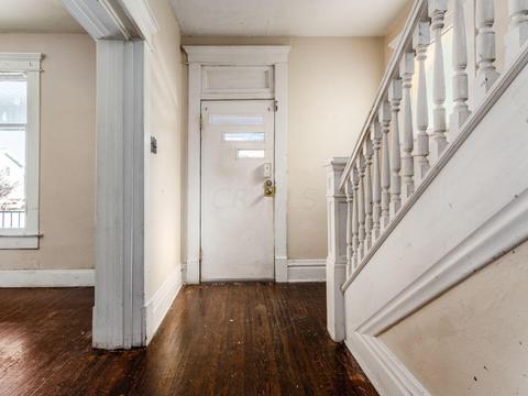 355 S Eureka Ave, Columbus, OH 43204 photo 2