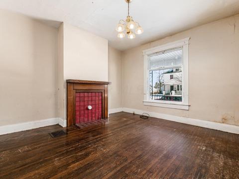 355 S Eureka Ave, Columbus, OH 43204 photo 4