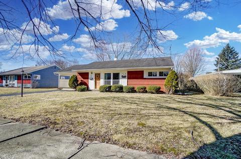 1935 Pond Dr, Springfield, OH 45505 photo 2