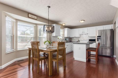 756 Bledsoe Dr, Galloway, OH 43119 photo 10