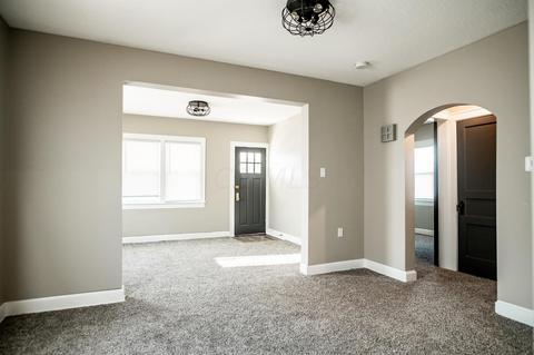 146 E Mill St, Circleville, OH 43113 photo 12
