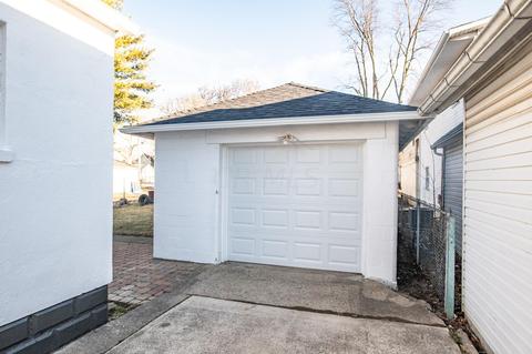 146 E Mill St, Circleville, OH 43113 photo 5
