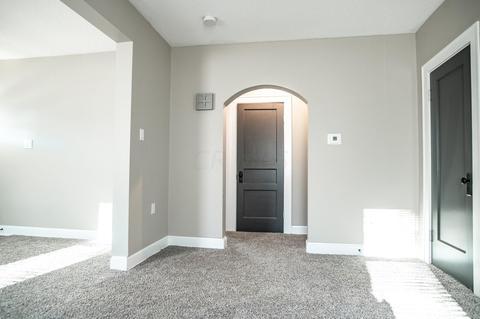 146 E Mill St, Circleville, OH 43113 photo 10