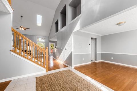 7503 Windsor Dr, Dublin, OH 43016 photo 2