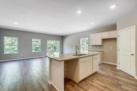 261 Crestview Ct, Pickerington, OH 43147 photo 4