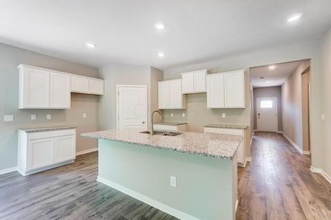 261 Crestview Ct, Pickerington, OH 43147 photo 3