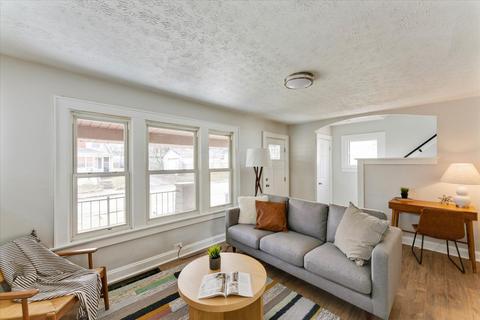 1322 E Kossuth St, Columbus, OH 43206 photo 9