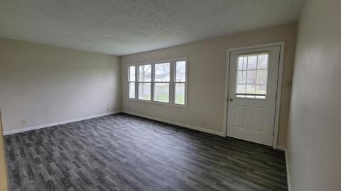 250 Cedar Hts, Circleville, OH 43113 photo 5