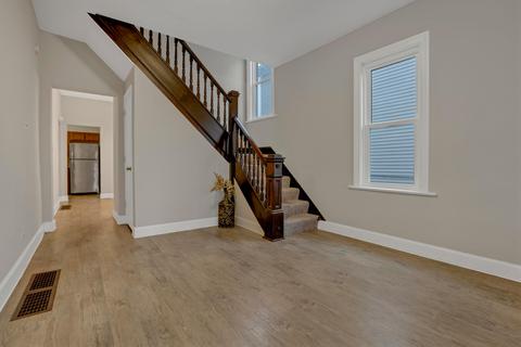 627 E Wheeling St, Lancaster, OH 43130 photo 5