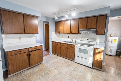 2085 Ottawa Dr, Circleville, OH 43113 photo 5