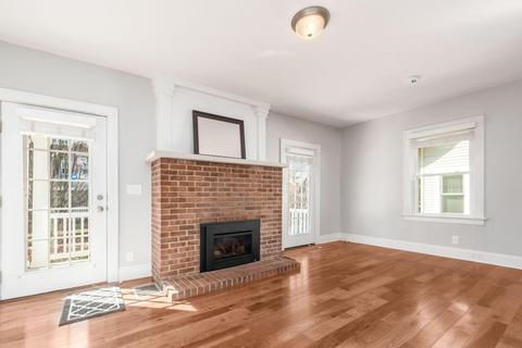 220 E Pacemont Rd, Columbus, OH 43202 photo 3