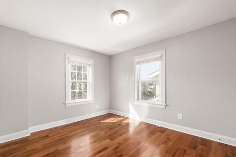 220 E Pacemont Rd, Columbus, OH 43202 photo 22