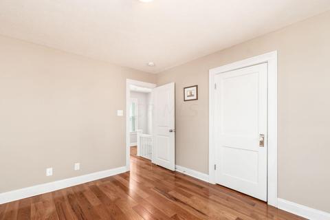220 E Pacemont Rd, Columbus, OH 43202 photo 27