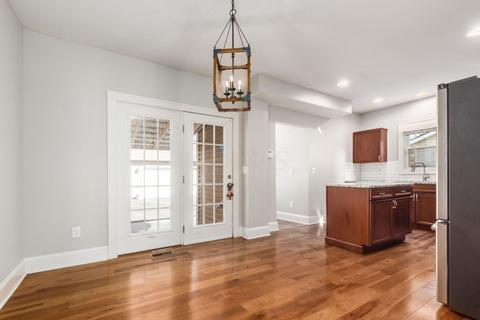 220 E Pacemont Rd, Columbus, OH 43202 photo 14