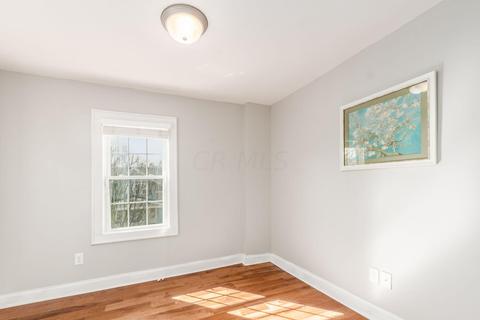 220 E Pacemont Rd, Columbus, OH 43202 photo 24