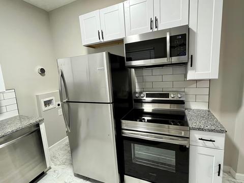 657 E 2nd Ave, Columbus, OH 43201 photo 6