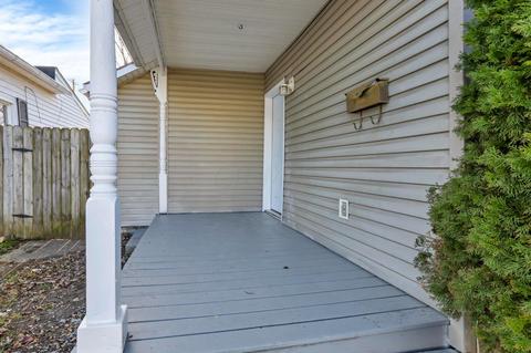 221 E Mound St, Circleville, OH 43113 photo 2