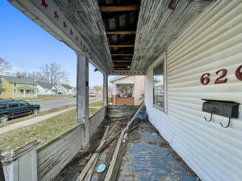626 E 6th Ave, Lancaster, OH 43130 photo 2