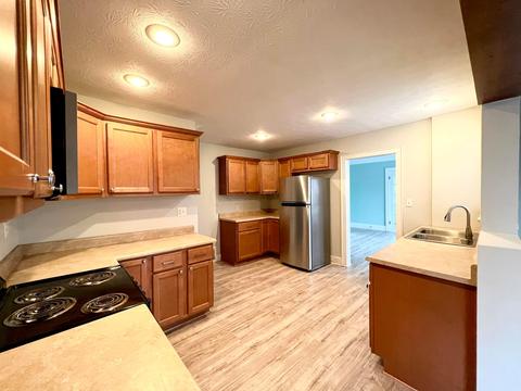 2764 E High St, Springfield, OH 45505 photo 9