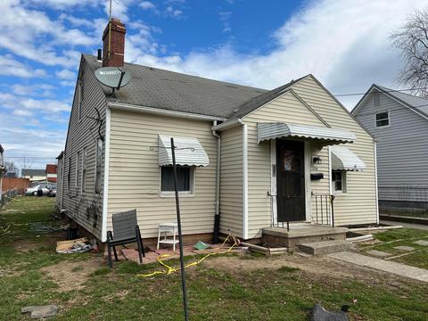358 Logan St, Circleville, OH 43113 photo 1