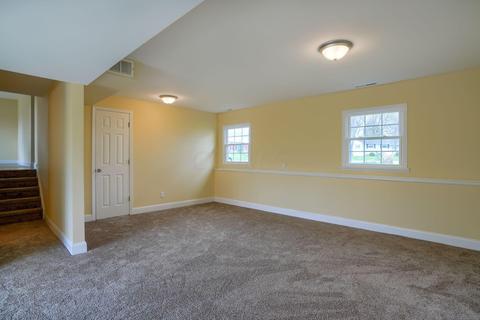 185 Meadow Dr, Circleville, OH 43113 photo 12