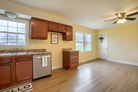 185 Meadow Dr, Circleville, OH 43113 photo 5
