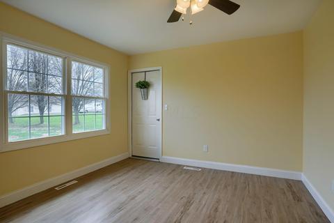 185 Meadow Dr, Circleville, OH 43113 photo 8