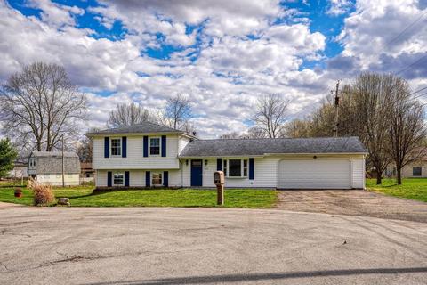 185 Meadow Dr, Circleville, OH 43113 photo 2