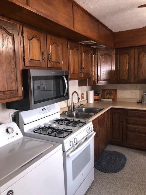 445 Avon Dr, Circleville, OH 43113 photo 17